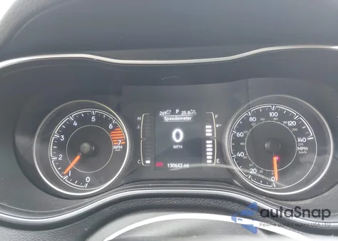 2019 Jeep Cherokee Latitude Fwd z USA, uszkodzony, nr VIN 1C4PJLCB2KD270370